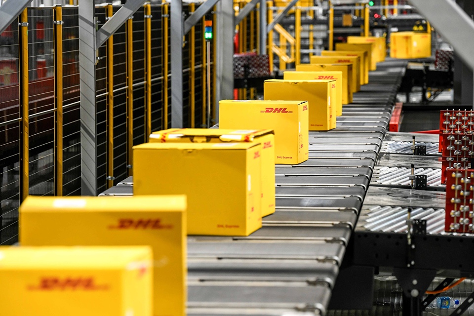dhl